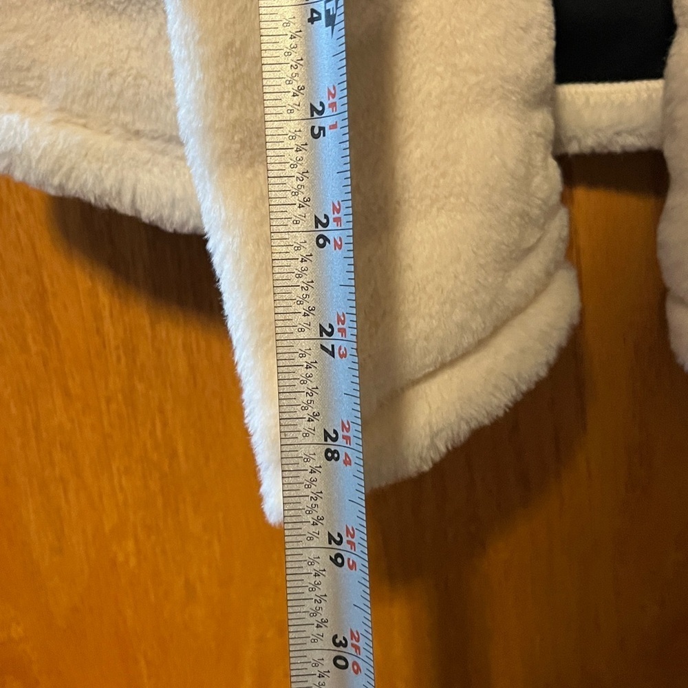 Lucy Cream Fleece Outerwear - Picture 7 of 11